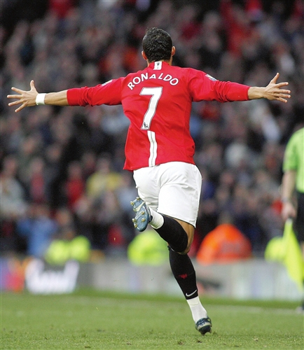 在主场看台 在主场看台